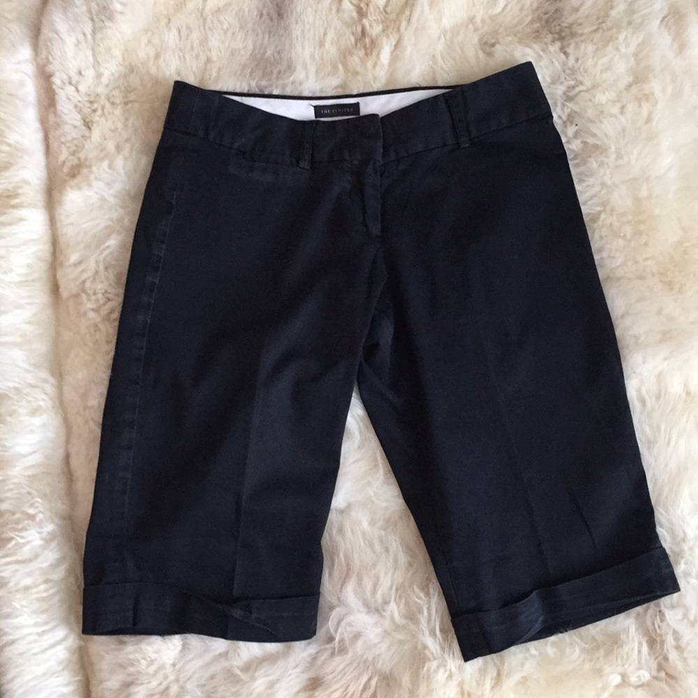 The Limited black Drew Fit Capris pants